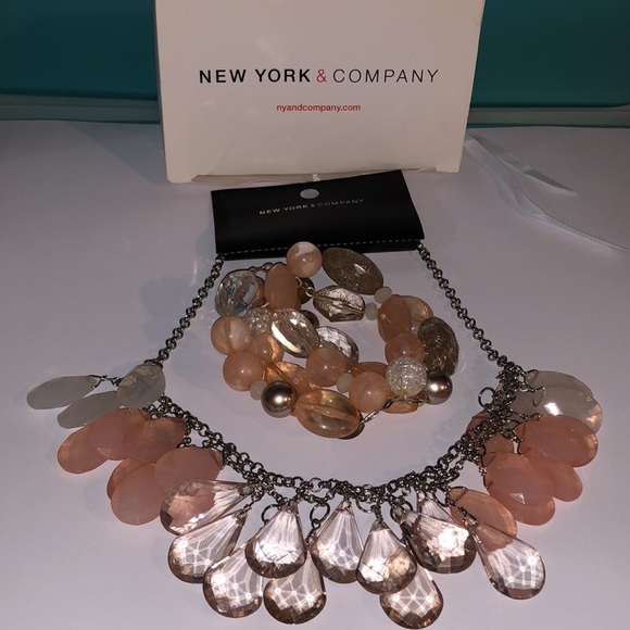 New York & Company Pink Necklace & Bracelet Set - Picture 3 of 8